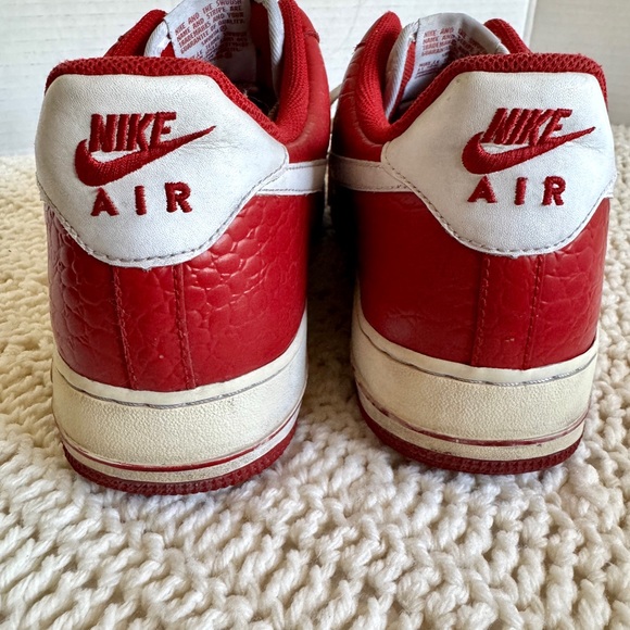 2011 Nike AF 1 '07 Men’s US 11 "Varsity Red Gator print" Air Force 1 - Picture 3 of 8